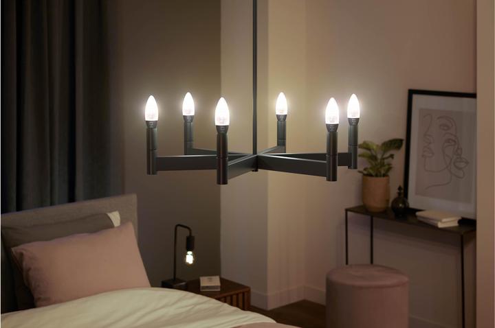 Produktbild Philips Hue Filament White Ambiance (E14, 4.60 W, 350 lm, 2 x, G)