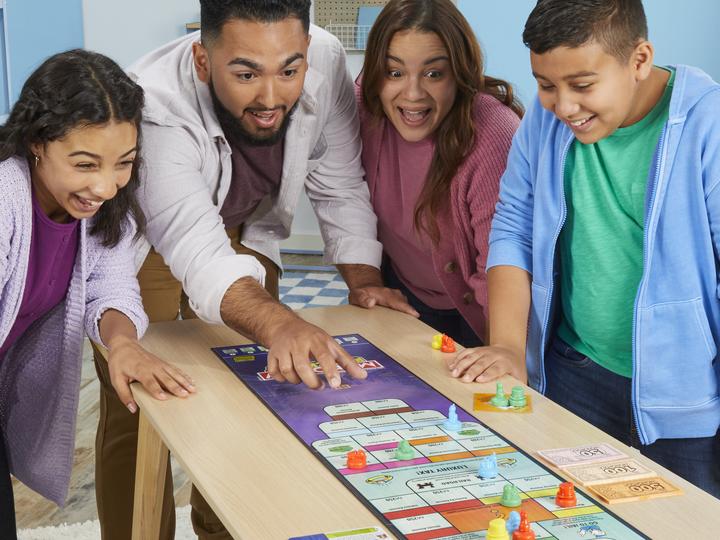 Produktbild Monopoly Knockout (Deutsch)