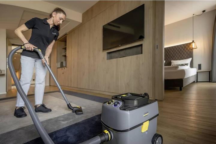 Produktbild Kärcher Professional T 15/1 Bp Adv HEPA 1.355-351.0 Akku-Sauger 500 W 15 l ohne (Trockensauger)