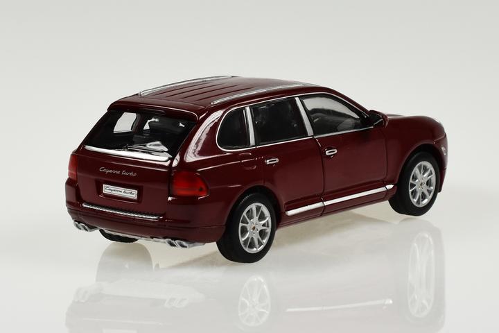 Actual product image Welly Porsche Cayenne Turbo