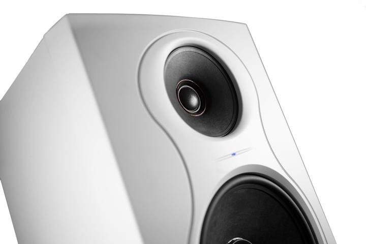 Actual product image Kali Audio IN-8 WH Second Wave actieve studiomonitor (per stuk) (Active, 1 pc.)
