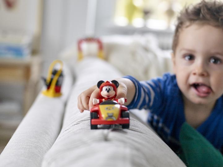 Immagine prodotto LEGO L'auto da corsa di Micky (10843)