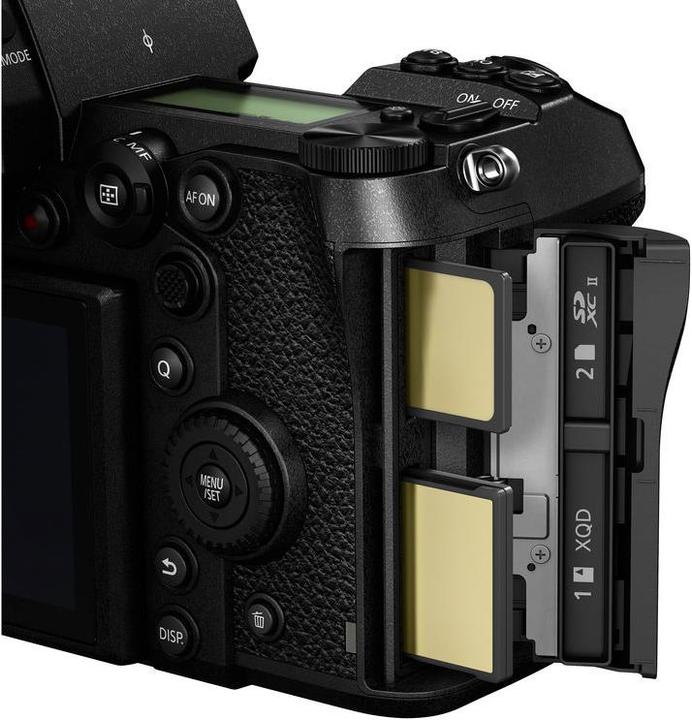 Immagine prodotto Panasonic Lumix S1 (24.20 Mpx, Full frame / FX)