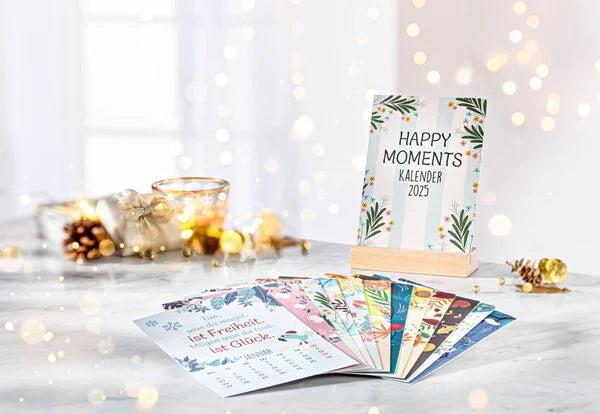 Image du produit Calendrier de bureau "Happy Moments" avec présentoir en bois 2025 (11 x 15,5 cm, Allemand)