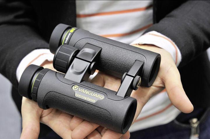 Actual product image Vanguard Endeavor ED II 10x42 (10 x, 42 mm)