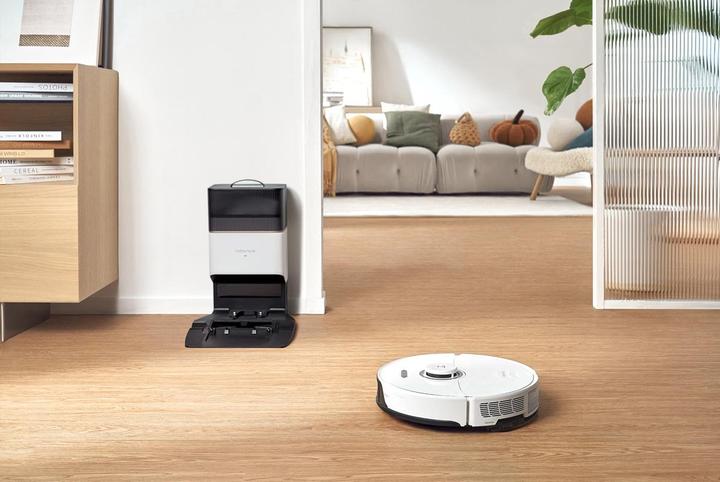 Actual product image Roborock S8+ (Vacuum mopping robot)
