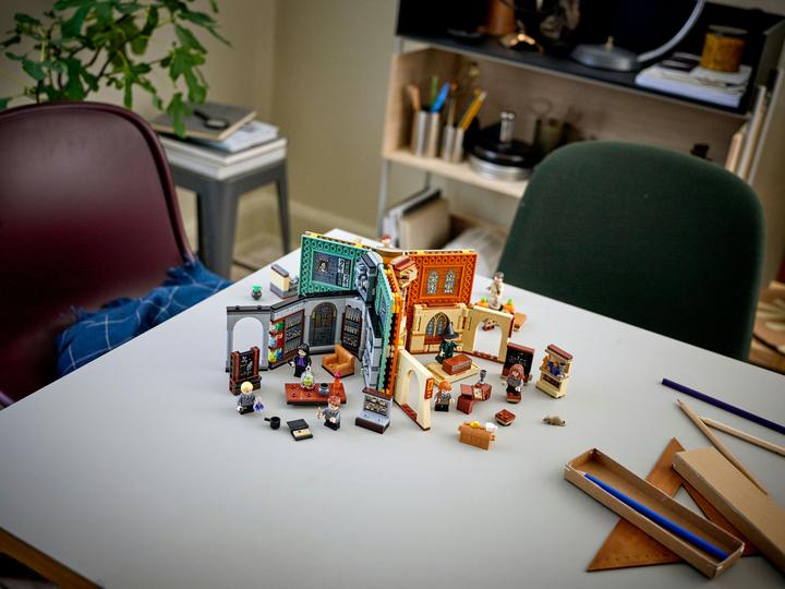 Produktbild LEGO Hogwarts Moment: Verwandlungsunterricht (76382, LEGO Harry Potter)