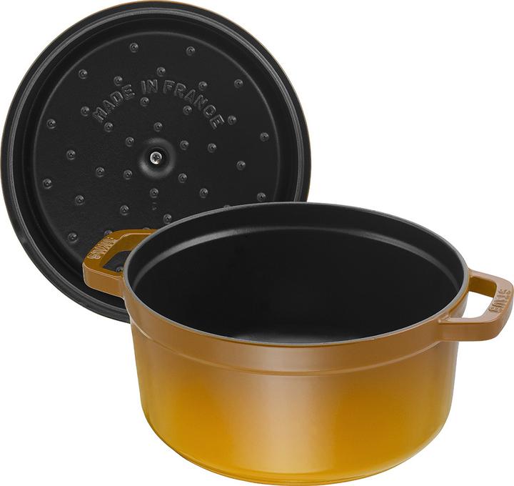 Actual product image Staub Cocotte (28 cm, Casserole + Stewpot, Cast iron)