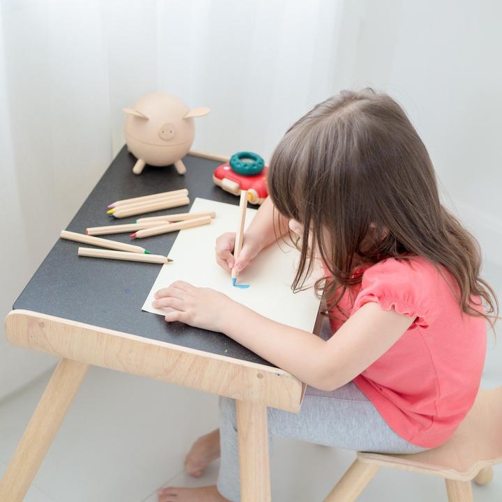 Image du produit Plantoys Une table et une chaise (Table des enfants)