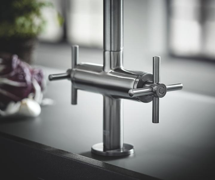 Produktbild Grohe Zweigriff-Spültischbatterie ATRIO 1/2" C-Auslauf su-st