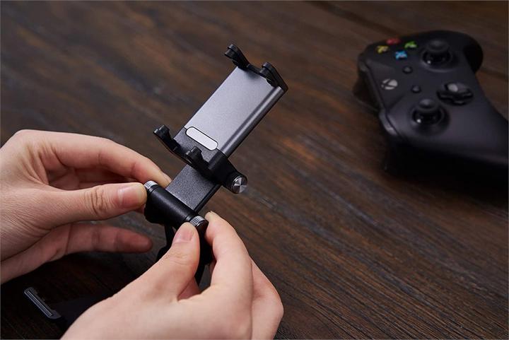 Immagine prodotto 8bitdo Mobile Gaming-Clip (Xbox Series X)