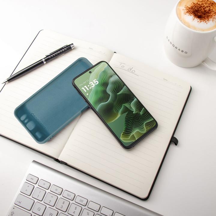 Produktbild Cadorabo Hülle für Motorola Moto G35 im Liquid Case Design (Motorola Moto G35)