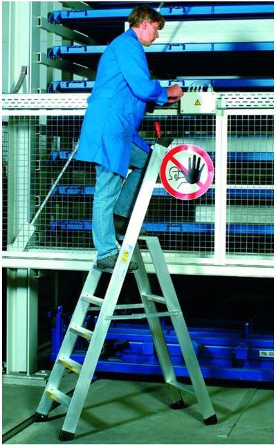 Actual product image Zarges Stepladder with steps, single-sided access (Stepladder, 190 cm)