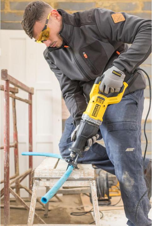 Produktbild Stanley Säbelsäge 900 W