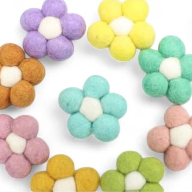 Actual product image sense&purpose Felt garland flowers