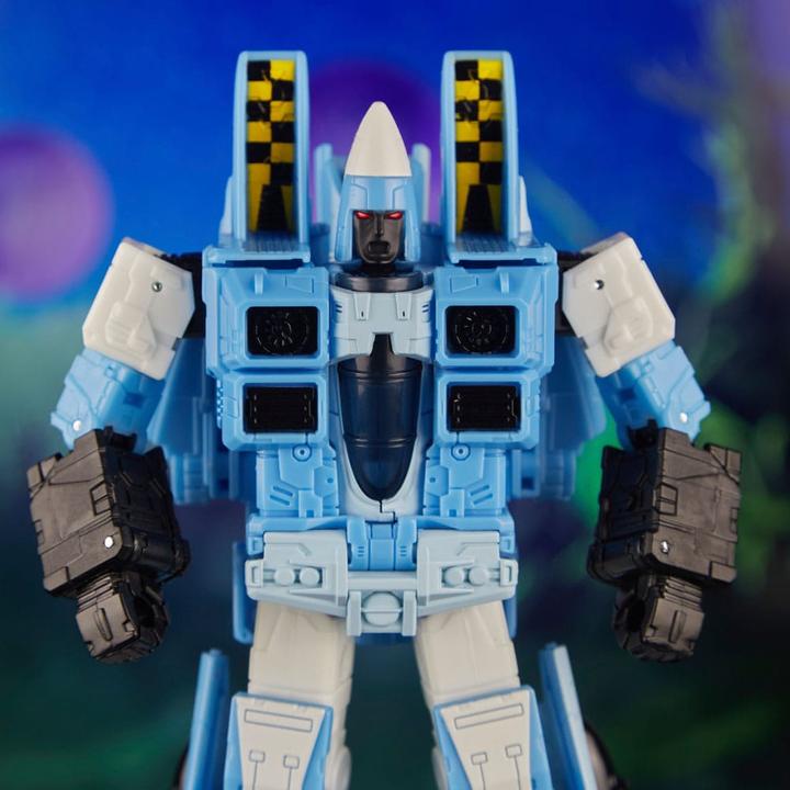 Actual product image Hasbro Transformers Generations Legacy Evolution Voyager Class figurine G2 Universe Cloudcover 18 cm
