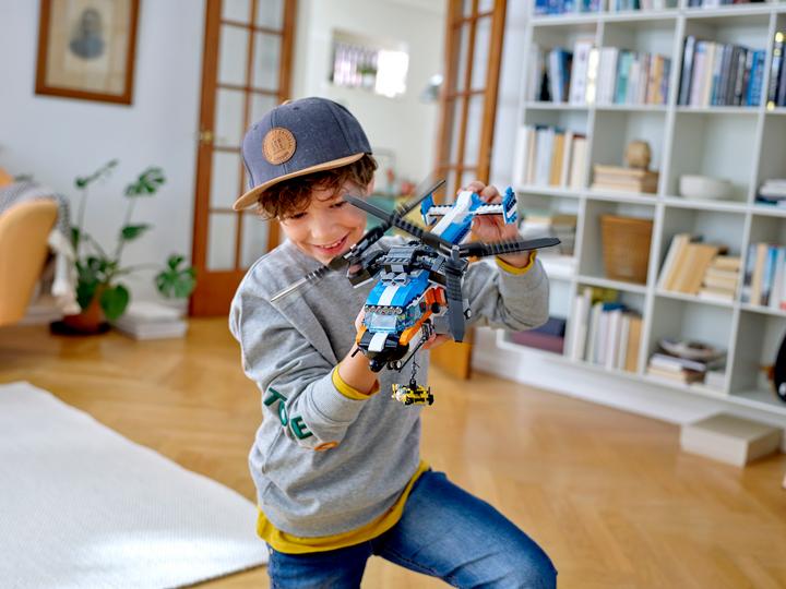 Actual product image LEGO Double rotor helicopter (31096, LEGO Creator 3-in-1)