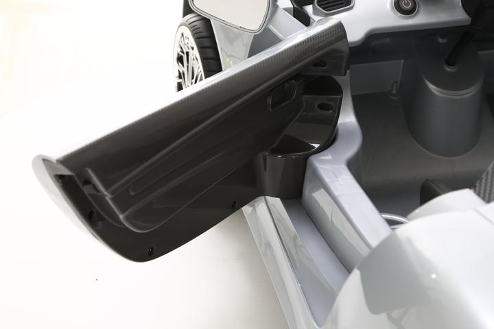 Produktbild Rollplay Porsche Spyder Hybr Superc (12 V)