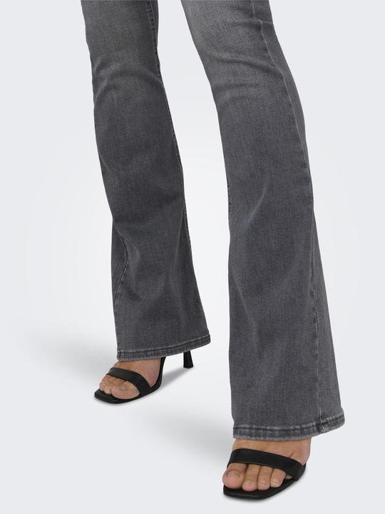 Actual product image Only Maternity OLMBlush Mid Flared Jeans (32)