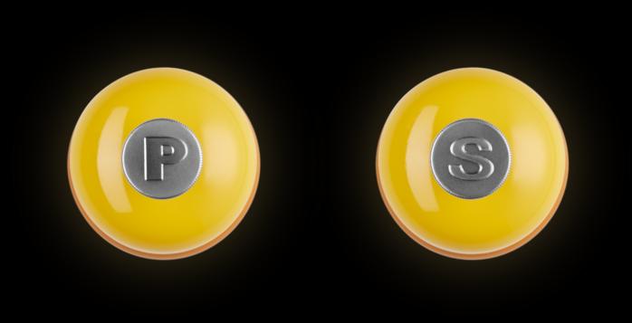 Actual product image Le Creuset Mini Salt and Pepper Mills Set dark yellow (Salt, Pepper)