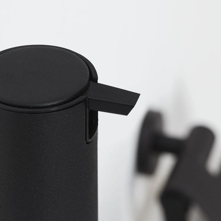 Actual product image Tiger Boston