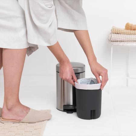 Actual product image Brabantia Pedal bin NewIcon 3 litres (3 l)
