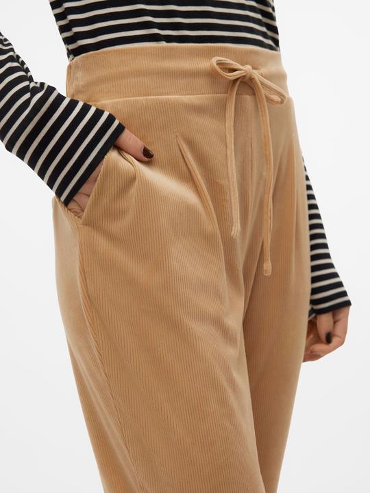 Actual product image Vero Moda VMLEA Medium waist trousers Trousers (32)
