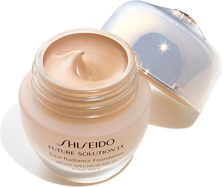 Produktbild Shiseido Total Radiance Foundation (N3 Neutral)