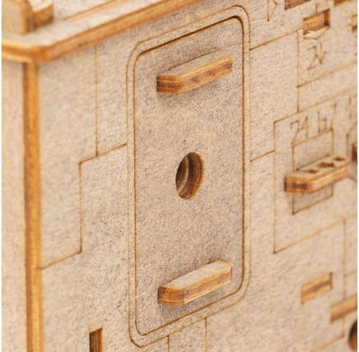 Actual product image Escape Welt Space Box (German)