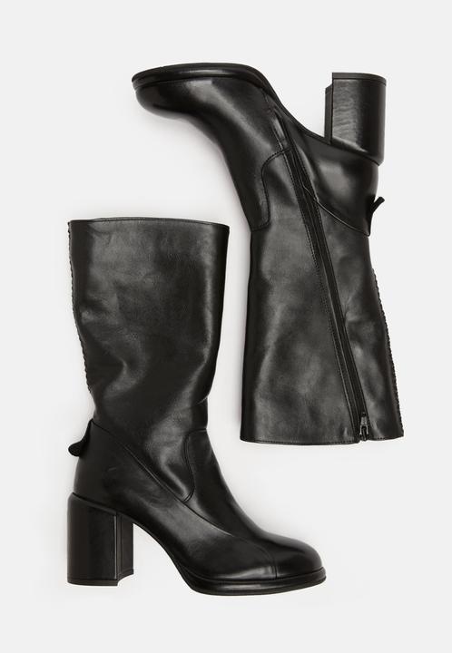 Image du produit Felmini SIMONA D571, la botte à talon de, est fabriquée en cuir lisse noir et confère (38)