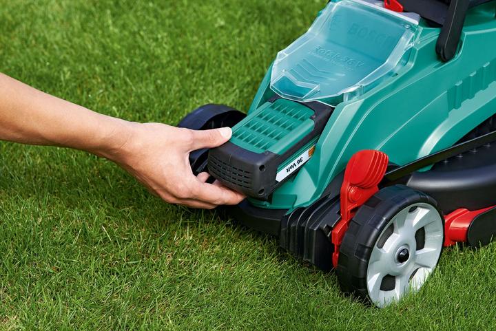 Image du produit Bosch Home & Garden Rotak 32 LI (Fonctionnement sur batterie)