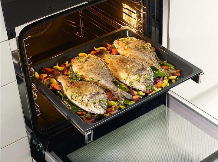 Actual product image Miele Universal plate