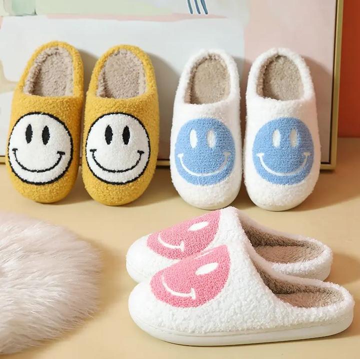 Actual product image PhoneLook Cosy warm winter slippers smiley size 37-38 /yellow (37)