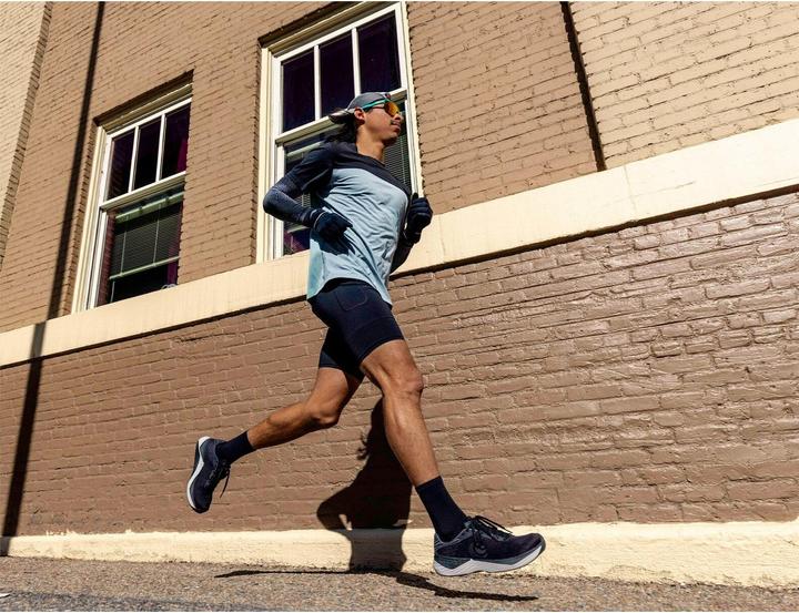 Actual product image Topo Athletic running shoes ultrafly 5 (41)