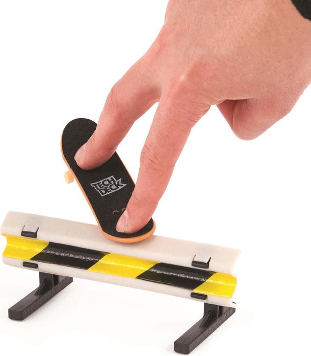 Actual product image Spin Master Skateboard set (Multilingual)