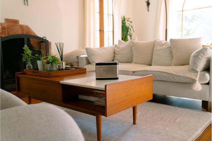 Produktbild Fender Newport2 30W Bluetooth Lautsprecher (12 h, Akkubetrieb, Netzbetrieb)