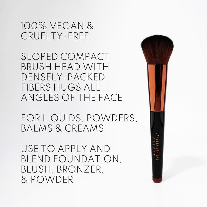 Produktbild Danessa Myricks Danessa Face - Yummy Face 1.0 All Over Complexion Brush