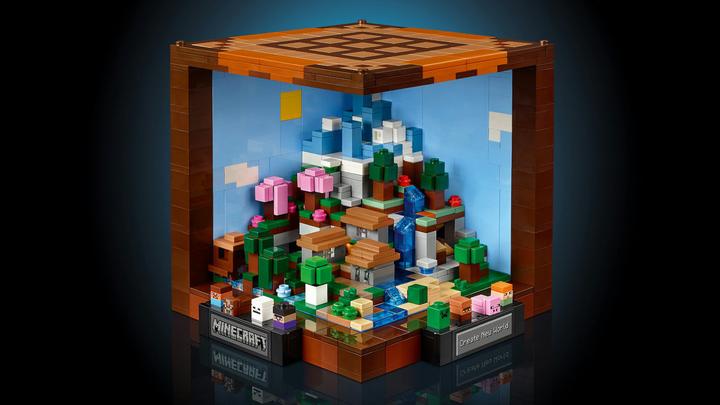 Actual product image LEGO The Crafting Table (21265, LEGO Minecraft)