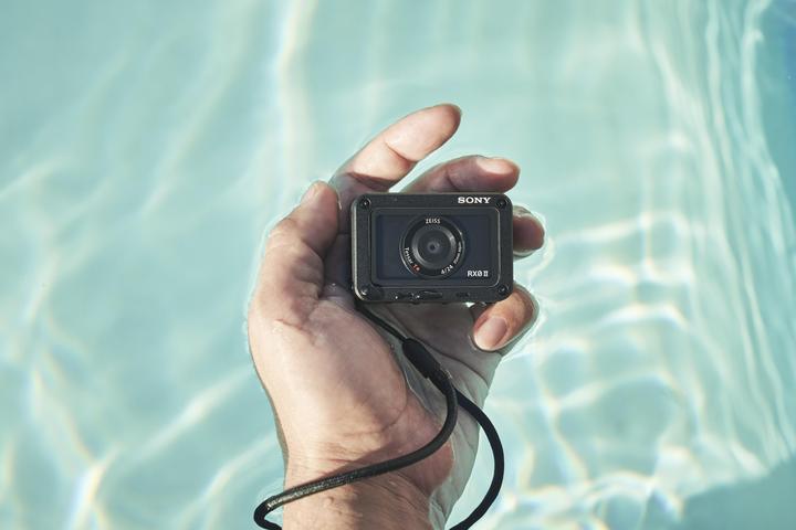 Immagine prodotto Sony Kit DSC-RX0 II (30p, Bluetooth)