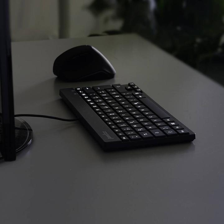 Immagine prodotto Perixx PERIBOARD-326 IT, Tastiera USB illuminata, cablata, nera (DE, Cablato)
