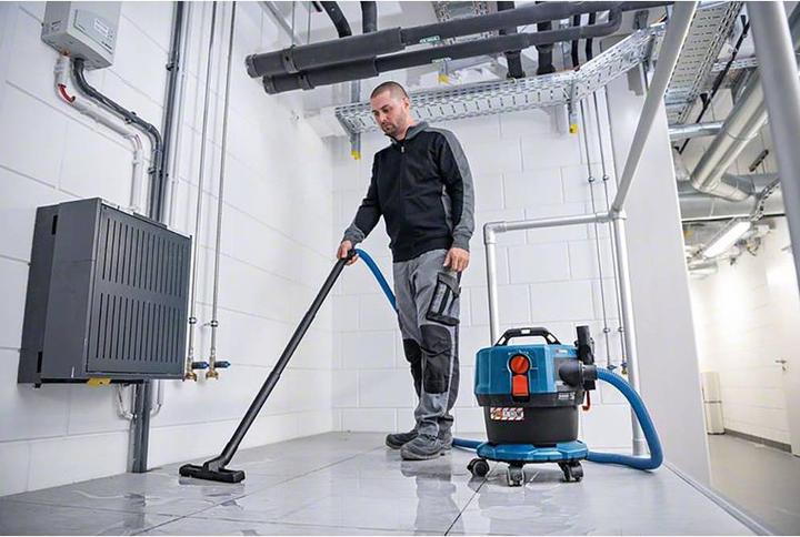 Produktbild Bosch Professional Akku-Staubsauger GAS 18V-12 MC, Solo Version (Nass-Trockensauger)