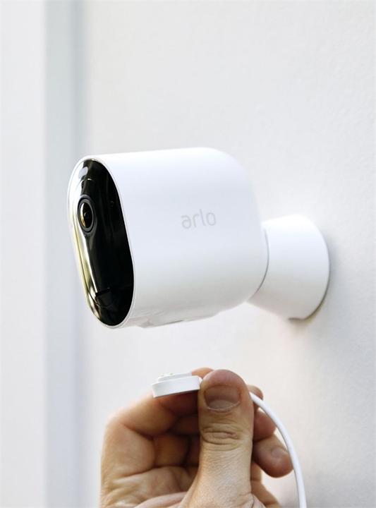 Produktbild Arlo Pro 3 Spotlight Kamera, 4er Set weiss (2560 x 1440 Pixels)