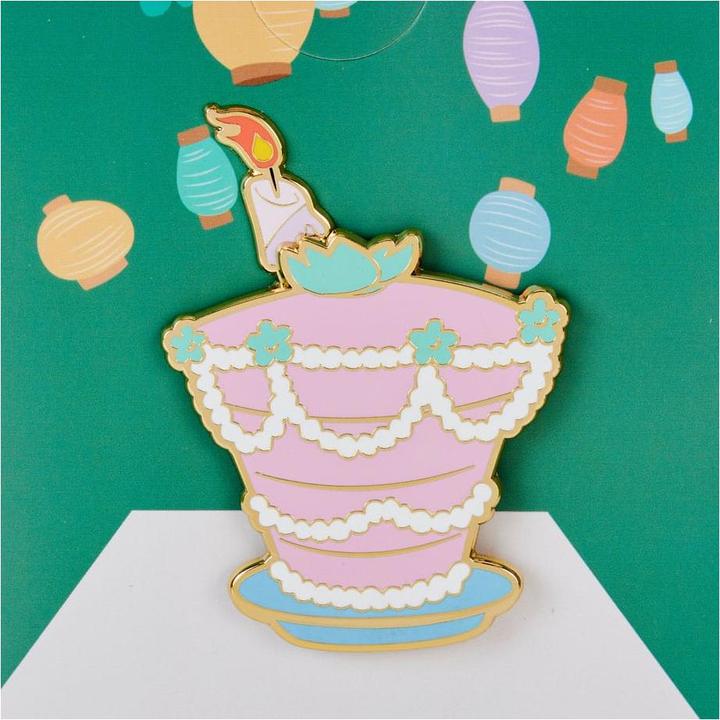 Actual product image Loungefly Disney by pin badges Unbirthday Cake 3" Limited Edition 8 cm