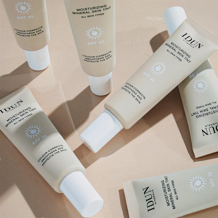 Image du produit IDUN Minerals Minerals Moisturizing Skin Tint SPF 30 Östermalm Deep crème (Lotion solaire, SPF 30, 27 ml)