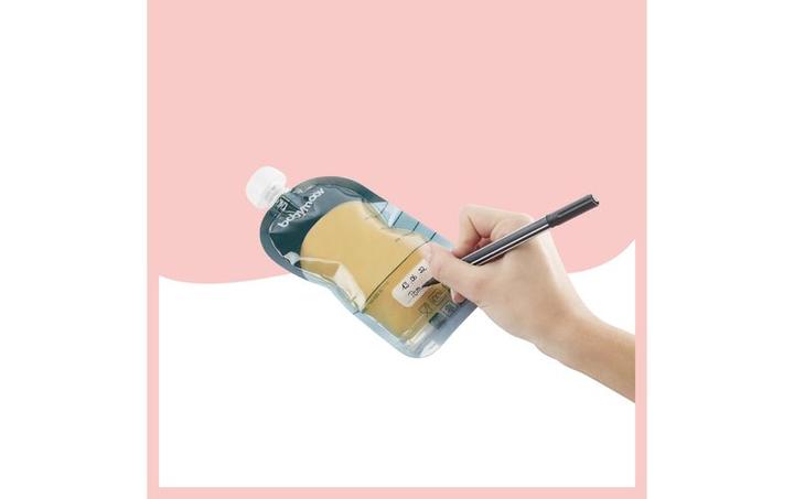 Actual product image Babymoov ISY squeeze bag