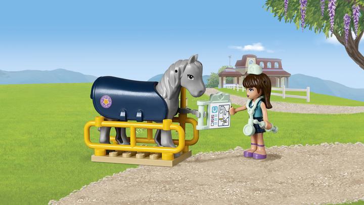 Immagine prodotto LEGO Amici rimorchio per cavalli e veterinario (41125, LEGO Friends)