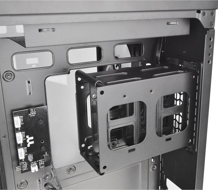 Actual product image Thermaltake View 51 (E-ATX)