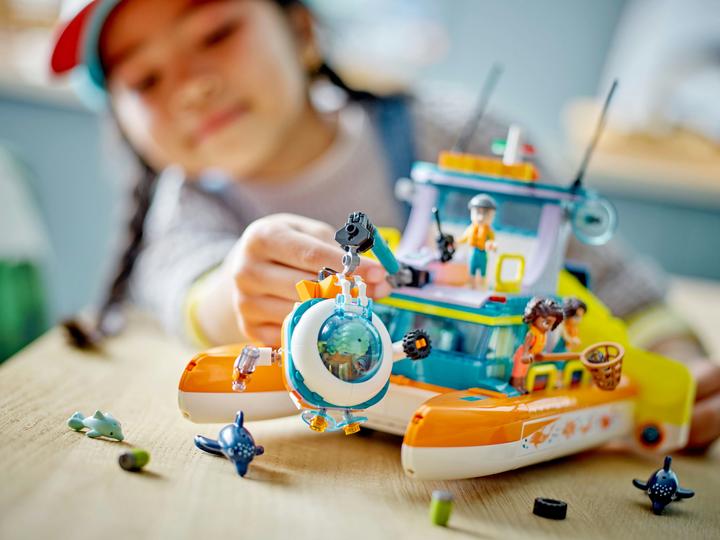 Actual product image LEGO Sea rescue boat (41734, LEGO Friends)