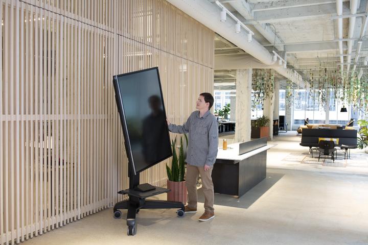 Actual product image Ergotron Neo-Flex Mobile MediaCenter (Table, Ground, 75")