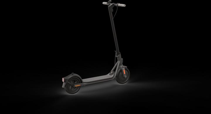 Produktbild Segway-Ninebot F25E (25 km/h, 25 km, 250 W)